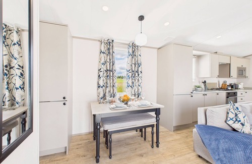 Morpeth Ski Chalet | Host & Stay | Rosie's Retreat