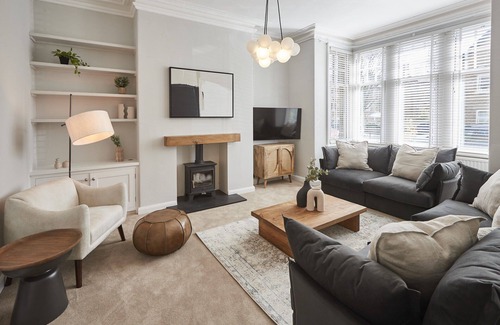 Pateley Bridge House | Host & Stay | Roslyn House