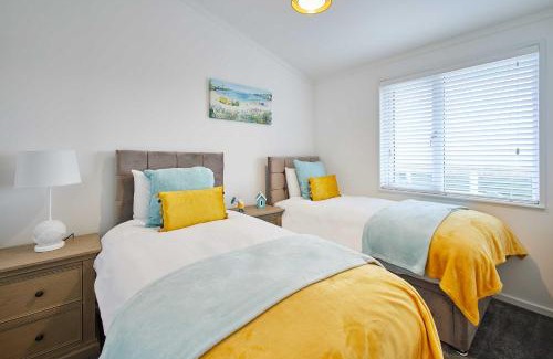 Bridlington Ski Chalet | Host & Stay - Sea View Road