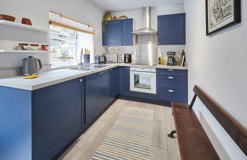 Skinningrove House | Host & Stay - Stone Row