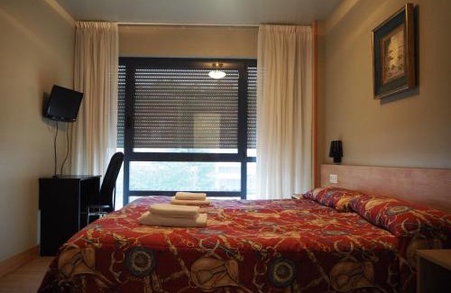 Ermitagana House | Hostal Acella