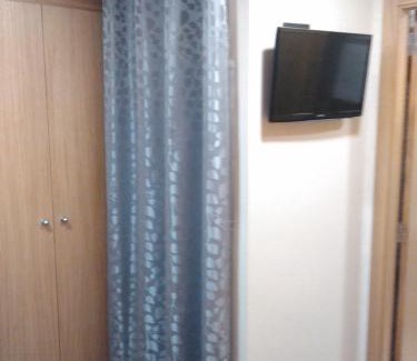 El Pilar House | Hostal Bisbal ONLY ADULTS NO AC