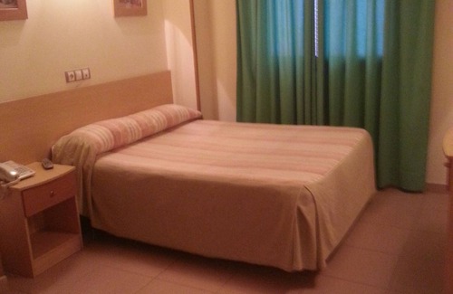 Mejorada del Campo Hostel | Hostal El Arco