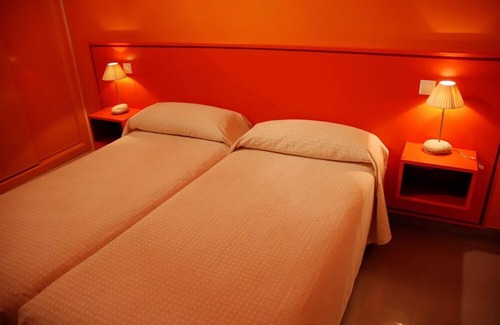 Madrigal de la Vera Hostel | Hostal El Cardenillo