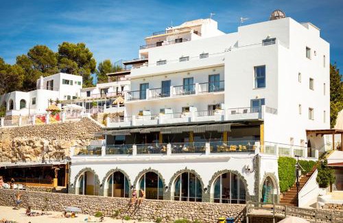 Portinatx Hotel | Hostal La Cigüeña