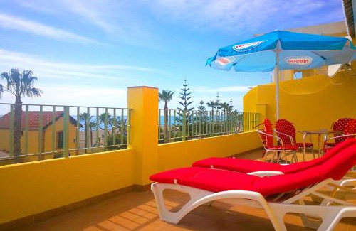 Benajarafe House | HOSTAL LA ESTACION