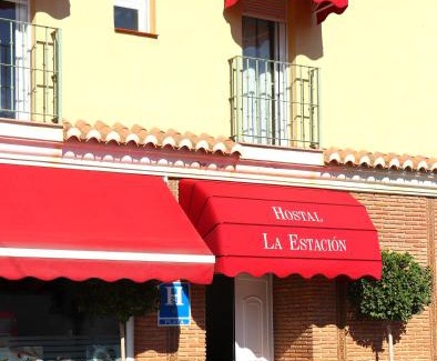 Benajarafe House | HOSTAL LA ESTACION