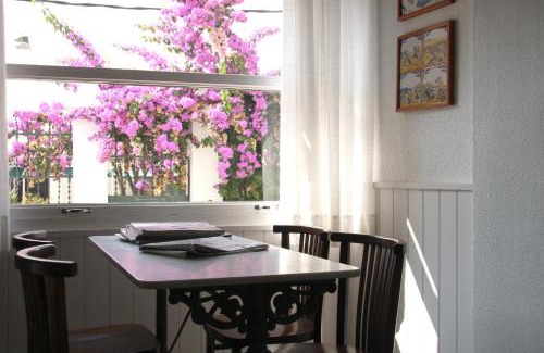 Llanca House | Hostal La Florida