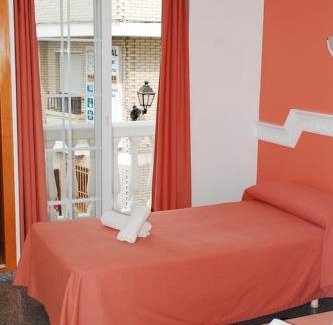 Salobrena House | Hostal Mary Tere