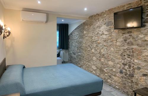 Barri Vell House | Hostal Milana Girona