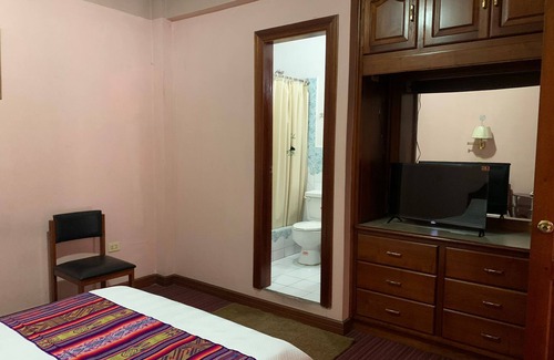 Cuenca Hotel | Hostal Pichincha Internacional
