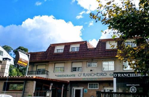 Bembrive House | HOSTAL Restaurante RANCHEIRO