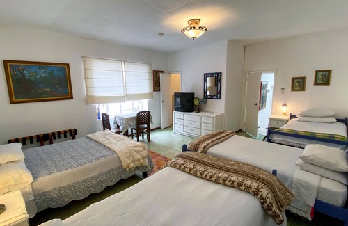 La Mariscal Bed & Breakfast | Hostal Sakti