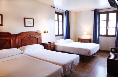 Elizondo Hostel | Hostal Trinkete Antxitonea