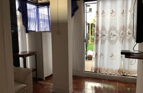 Encarnacion House | Hostal Vista del Paraná