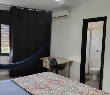 Sao Joao Apartment | Hostap de frente com sacada