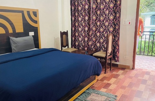 Mussoorie Hotel | Hostel Abodes Trees of Heaven