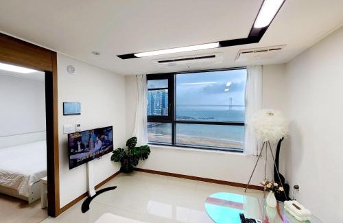 Suyeong-Gu Apartment | Hot place