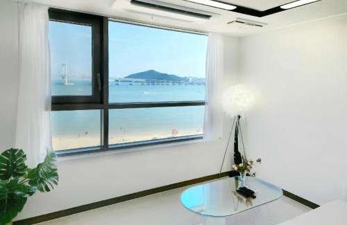 Suyeong-Gu Apartment | Hot place