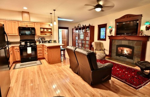 Beaver Cabin | Hot Tub, BBQ, Sol Duc River Views & Pet Friendly