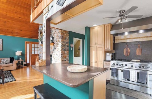 Berkeley Springs Cabin | Hot Tub, Fire Pit, Game Room, Family Getaway