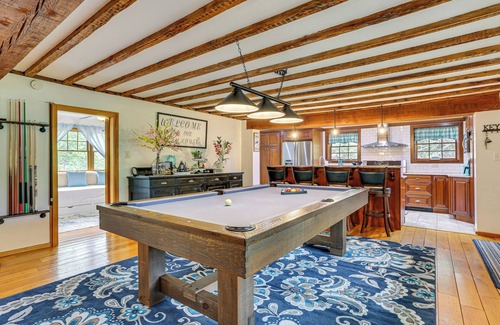 Greentown House | Hot Tub, Game Room: Greentown Home Near State Park