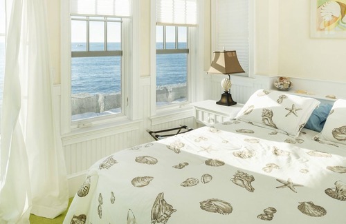 Cape Elizabeth House | Hot tub, heated pool, spacious lawn, beach access and incredible ocean views.