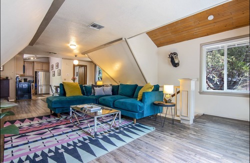 Pine Cove House | Hot Tub Hideaway