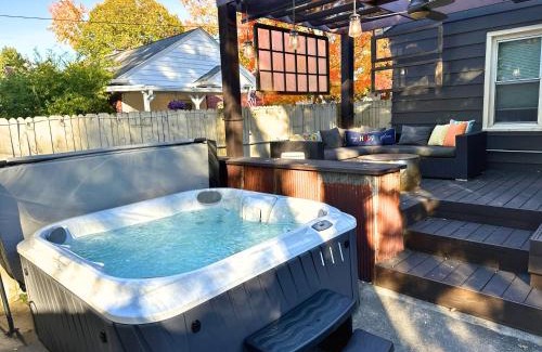 Broad Ripple House | Hot Tub, King Bed, Bikes, Pet Friendly with Fenced Backyard, Walk to Broad Ripple Village, 10 minutes to Downtown