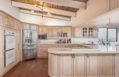 Regional District of Nanaimo House | HOT TUB! MID CENTURY MODERN HOME WITH ENDLESS OCEAN VIEWS 3100 sq ft