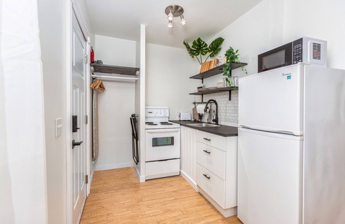 Stoney Creek Apartment | Hot Tub Suite Staycation | Relax + Explore Fundy | Apartment for Two