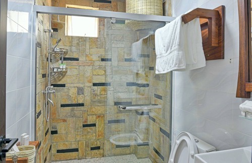 Kigo House | Hotel 256 Kampala