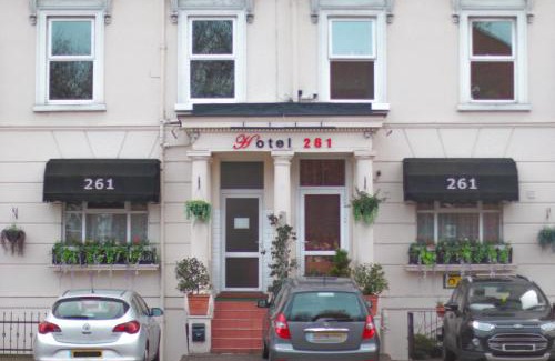 Askew Hotel | Hotel 261