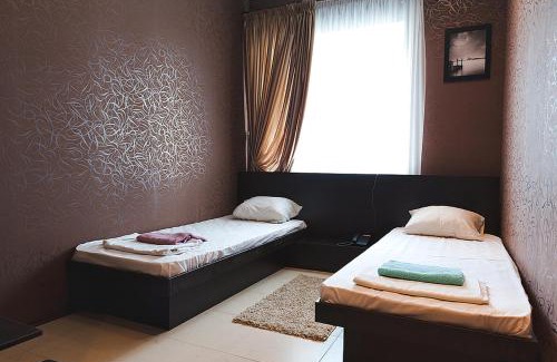 Dnipro Hotel | Hotel 8th Mile