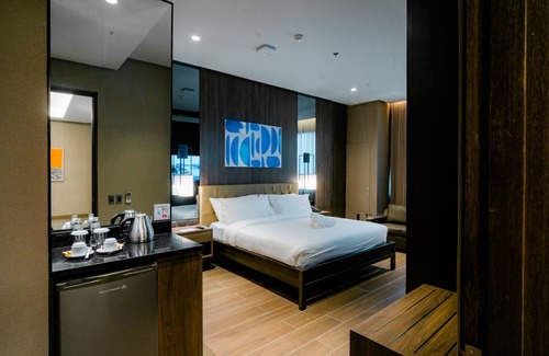 Diliman Hotel | Hotel A and A Quezon City powered by Cocotel