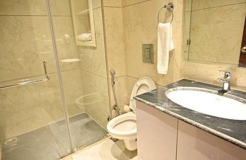 Bareilly Hotel | Hotel Aakriti Clarks Inn Express