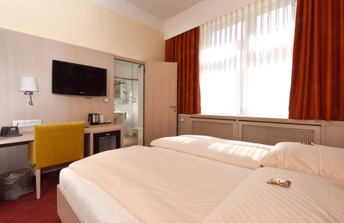 Lehel Hotel | Hotel Adria München