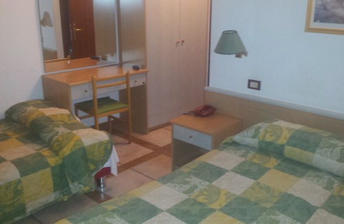 Civitella Alfedena Hotel | Hotel Ai 4 Camosci