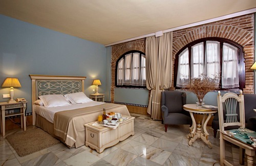 Carmona Hotel | Hotel Alcázar de La Reina