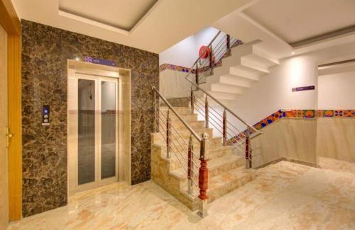 Mahipalpur House | Hotel Almora BY The ELEVATE Group Near Delhi INTERNATIONAL Airport WIth- Free AIRPORT Pickup