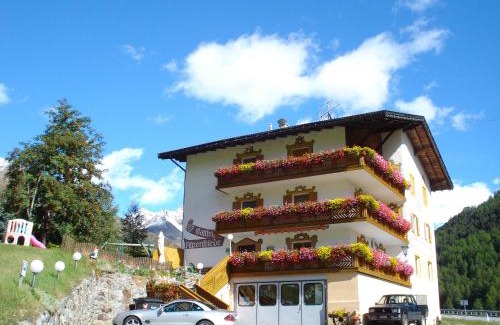 Curon Venosta Hotel | Hotel Alpenfriede