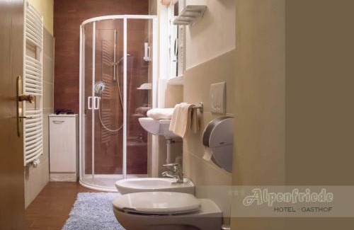 Curon Venosta Hotel | Hotel Alpenfriede