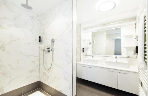 Langenfeld Bed & Breakfast | Hotel am Berliner Platz