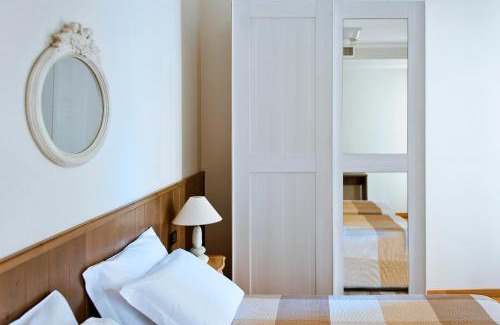 Pesaro Hotel | Hotel Ambassador