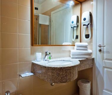 Pesaro Hotel | Hotel Ambassador