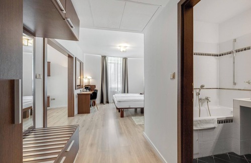 Old Town Hotel | Hotel ANTARES
