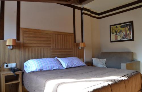 Alcala de Henares Hotel | Hotel Apartamentos Don Juan I