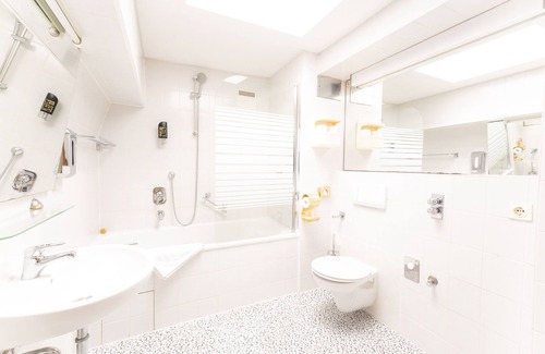 Ostheim Hotel | Hotel Astoria am Urachplatz