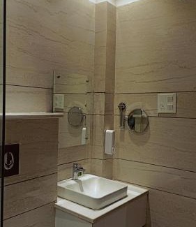 Amritsar Hotel | Hotel Aura Grand By Levelup Hotels