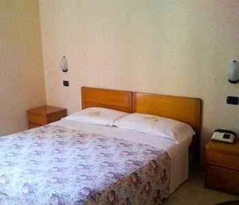 La Spezia Historic Centre Hotel | Hotel Aurora